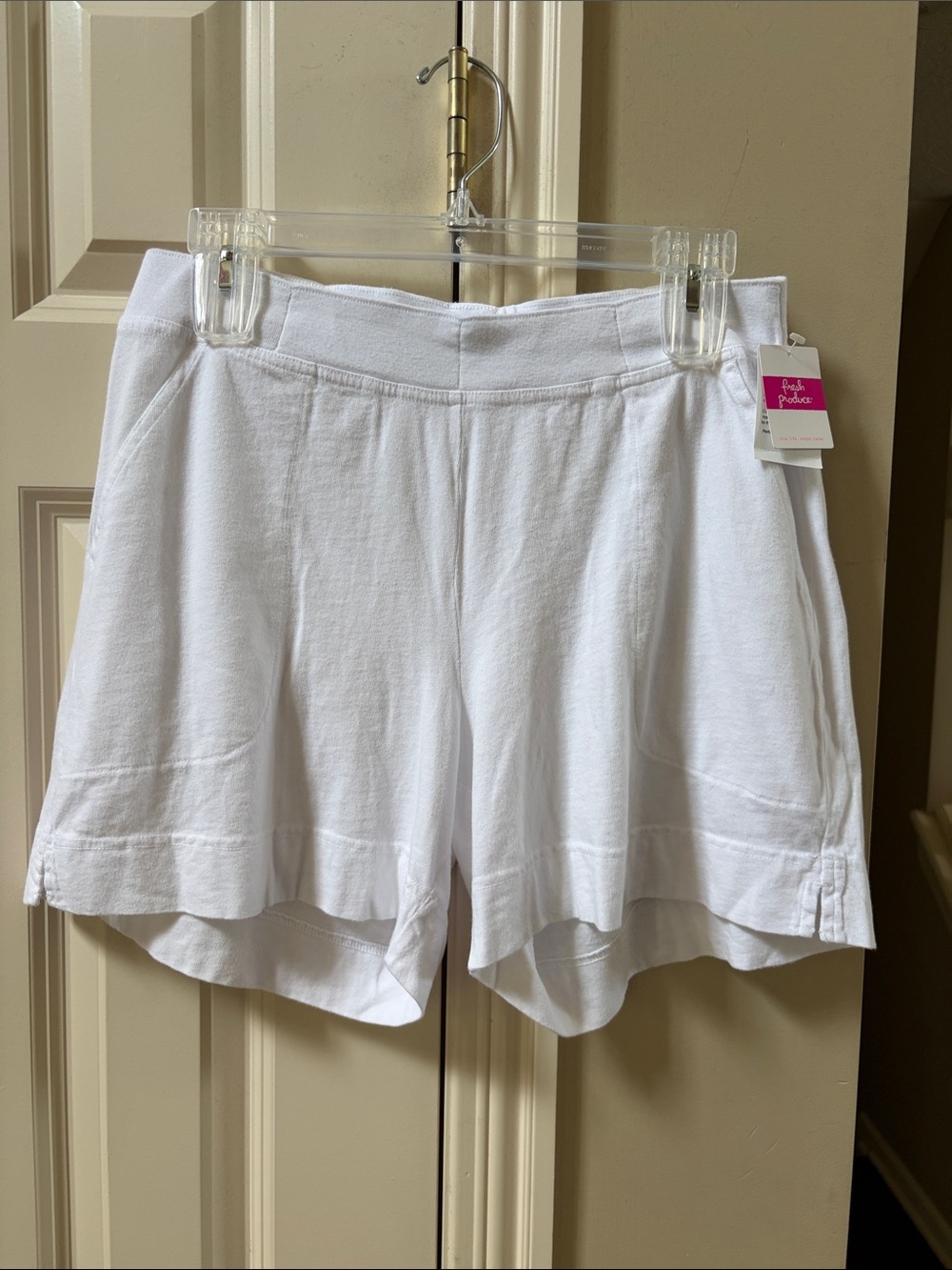 NWT fresh produce White Cotton Lounge Shorts, med